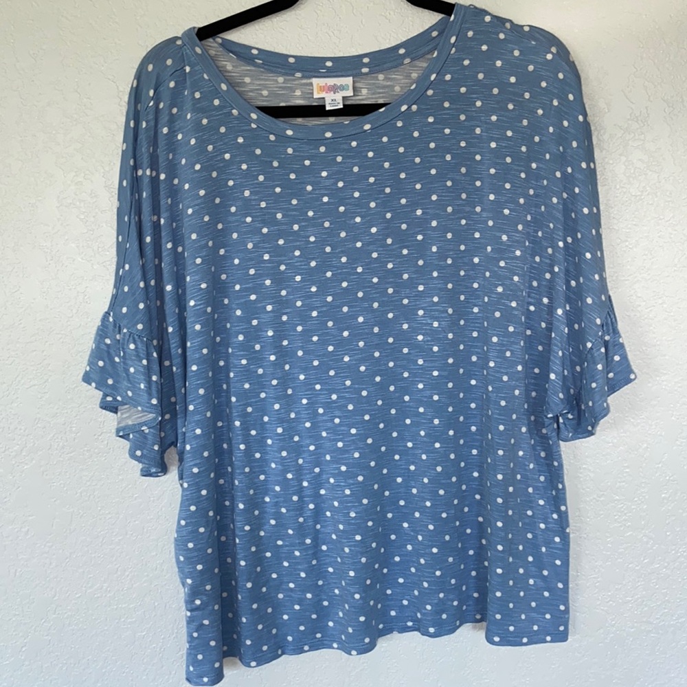 LuLaRoe Blue Space Dye and White Polka Dot Tee with Ruffled Sleeves. XL. EUC.